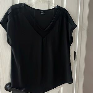 Blackv neck short sleeve blouse, size medium
